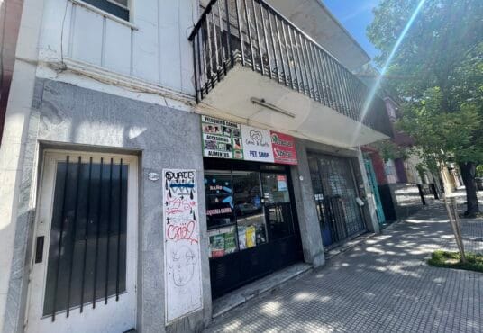 PH y Local venta en Block en Parque Patricios